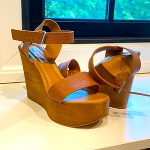 Steve Madden wedges. Size 7 (37)